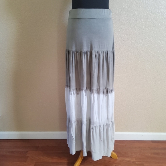 Michael Stars Tiered Tie Dye Ombré Pull On Maxi Long Skirt XS Grey White New - Picture 1 of 9